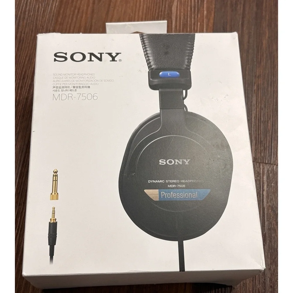 Sony MDR-7506‎ Professional Closed-back Studio Headphones